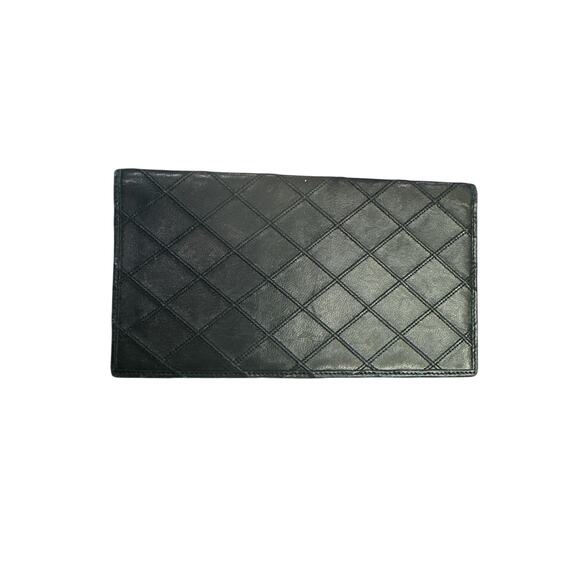 891. Chanel Quilted Bifold Wallet - Picture 1 of 7